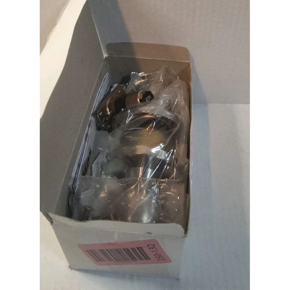 Master Lock BLC0232DKA4 Storeroom Cylindrical Ball Knob, Commercial Grade 2. New